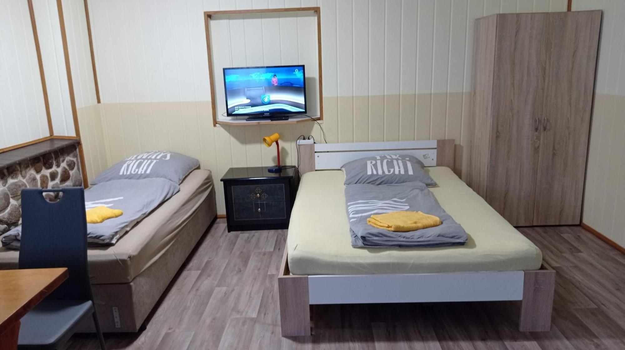 Gaestezimmer Sommer Locktow Buitenkant foto