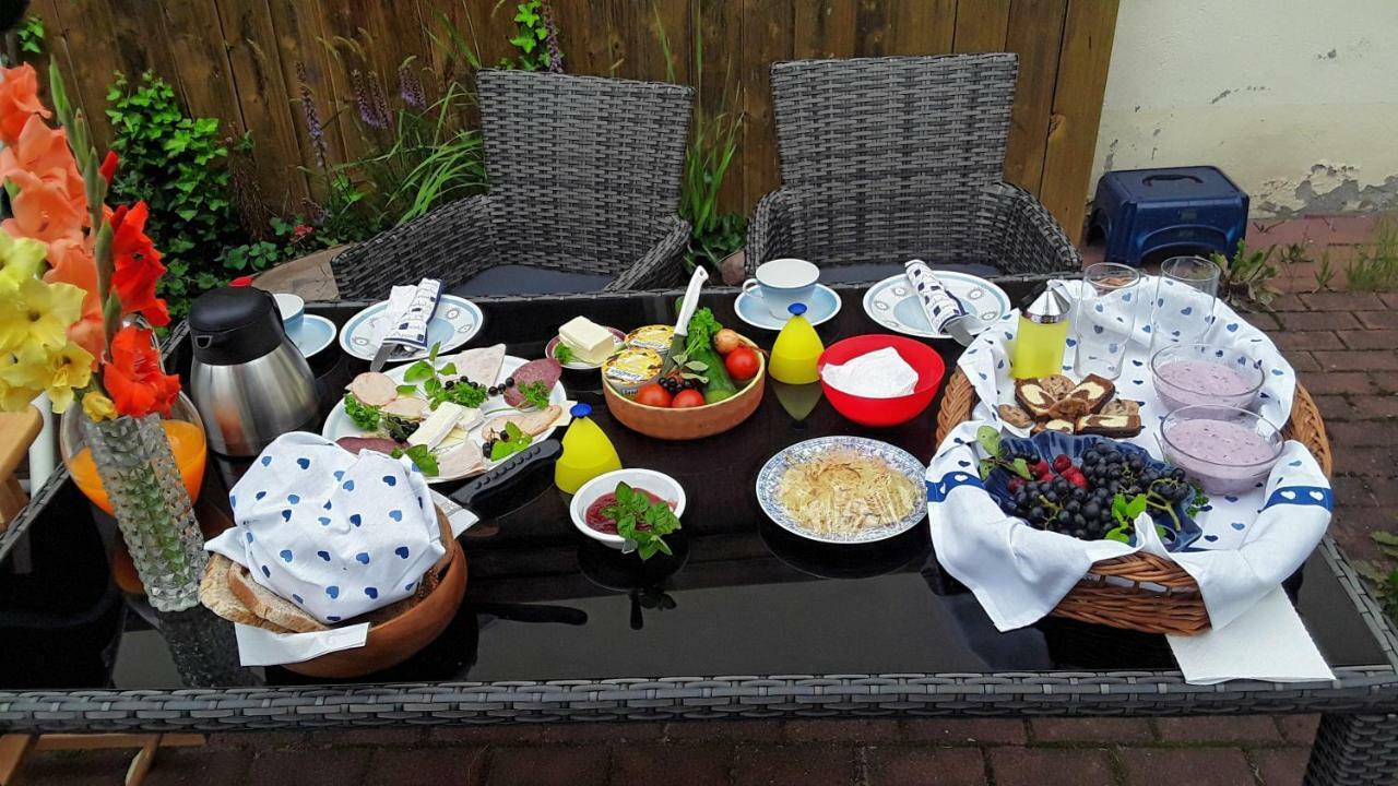 Gaestezimmer Sommer Locktow Buitenkant foto